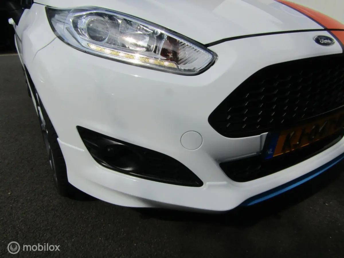 1.0 EcoBoost ST Line 8-2016 met maar 116867 km!
