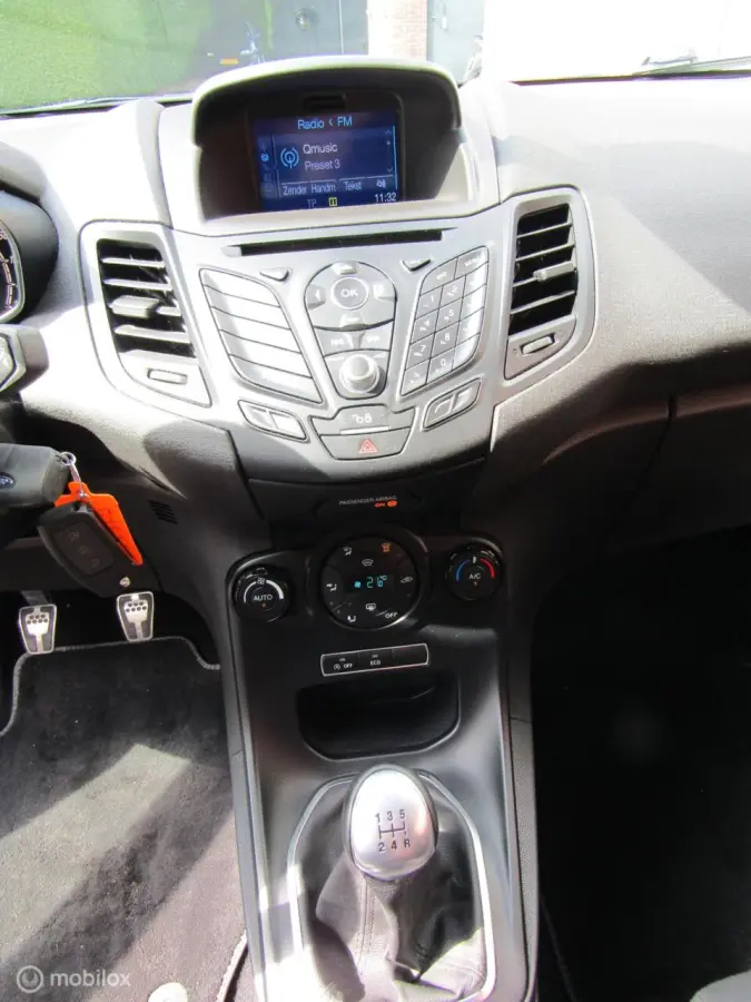 1.0 EcoBoost ST Line 8-2016 met maar 116867 km!