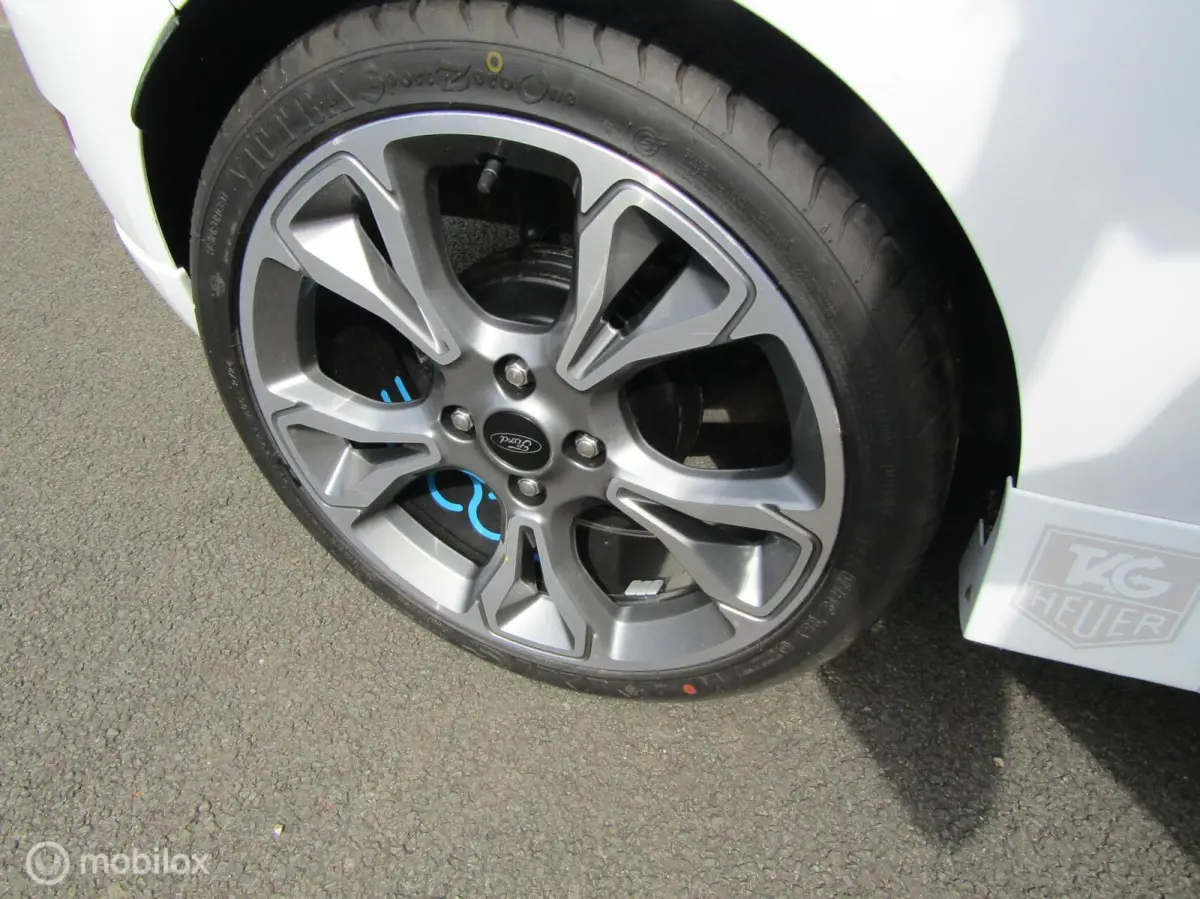 1.0 EcoBoost ST Line 8-2016 met maar 116867 km!