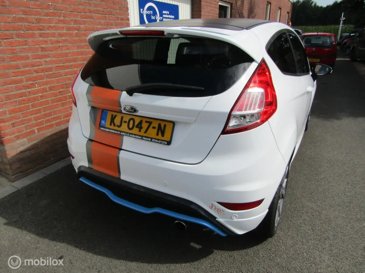 1.0 EcoBoost ST Line 8-2016 met maar 116867 km!