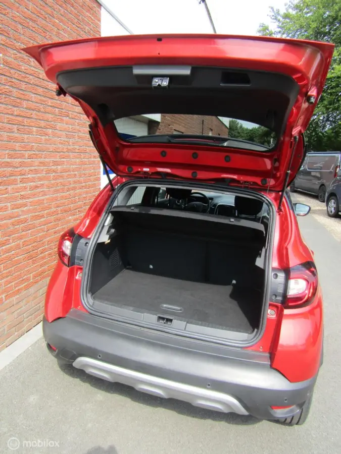 0.9 TCe Intens bj:2017 146888 km airco cruise