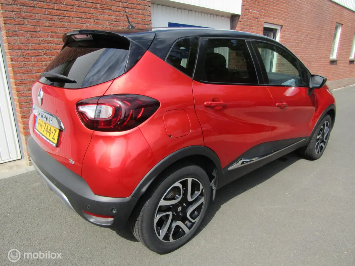 0.9 TCe Intens bj:2017 146888 km airco cruise