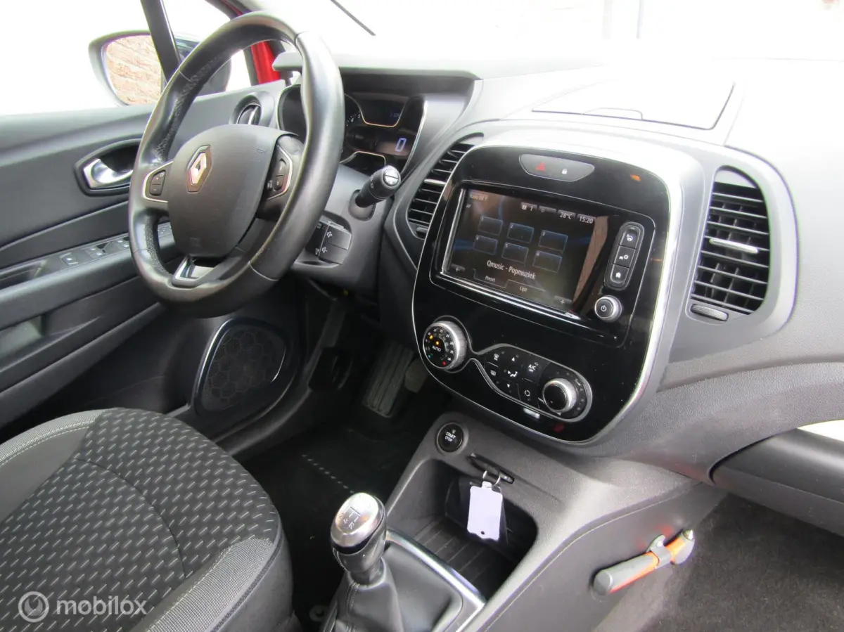 0.9 TCe Intens bj:2017 146888 km airco cruise