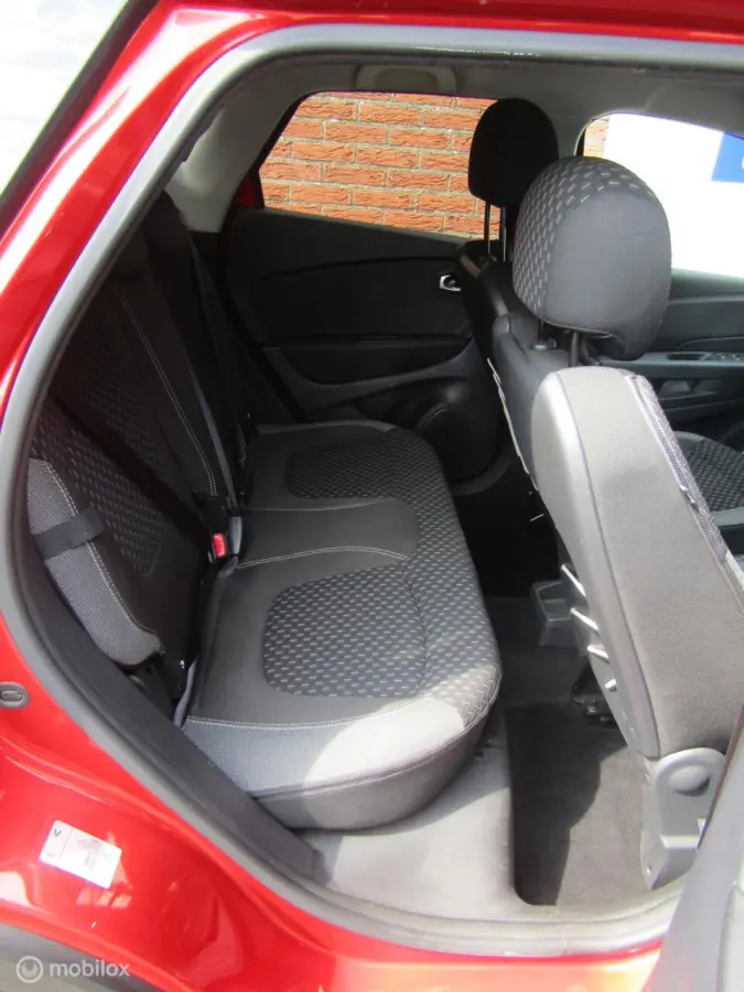 0.9 TCe Intens bj:2017 146888 km airco cruise
