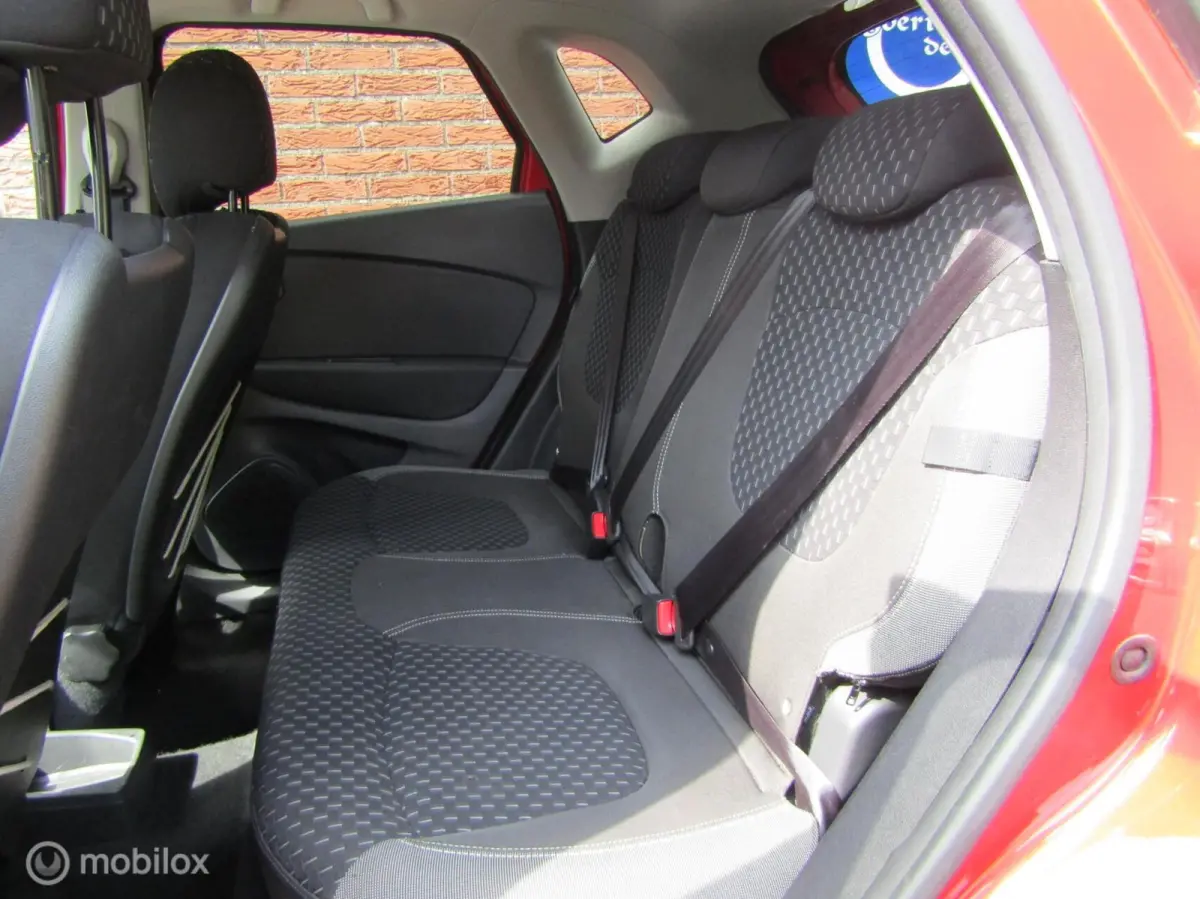0.9 TCe Intens bj:2017 146888 km airco cruise