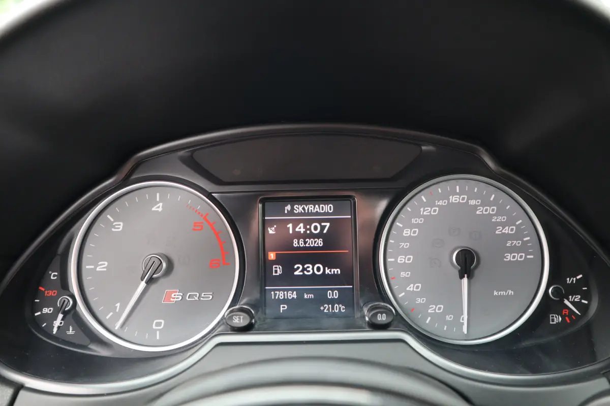 SQ5 3.0 TDI 313 pk SQ5 Quattro Pro Line S-Line / Nieuwstaat/ Carbon/ Pano-Dak/ Keyless/ B&O-Sound/ Bi-Xenon/ Stoel.Verw + Koeling/ Adap.Cruise/ 22'' LMV