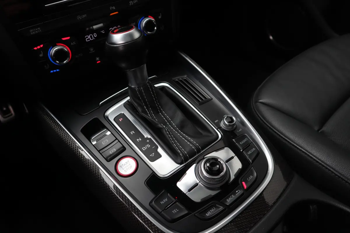 SQ5 3.0 TDI 313 pk SQ5 Quattro Pro Line S-Line / Nieuwstaat/ Carbon/ Pano-Dak/ Keyless/ B&O-Sound/ Bi-Xenon/ Stoel.Verw + Koeling/ Adap.Cruise/ 22'' LMV