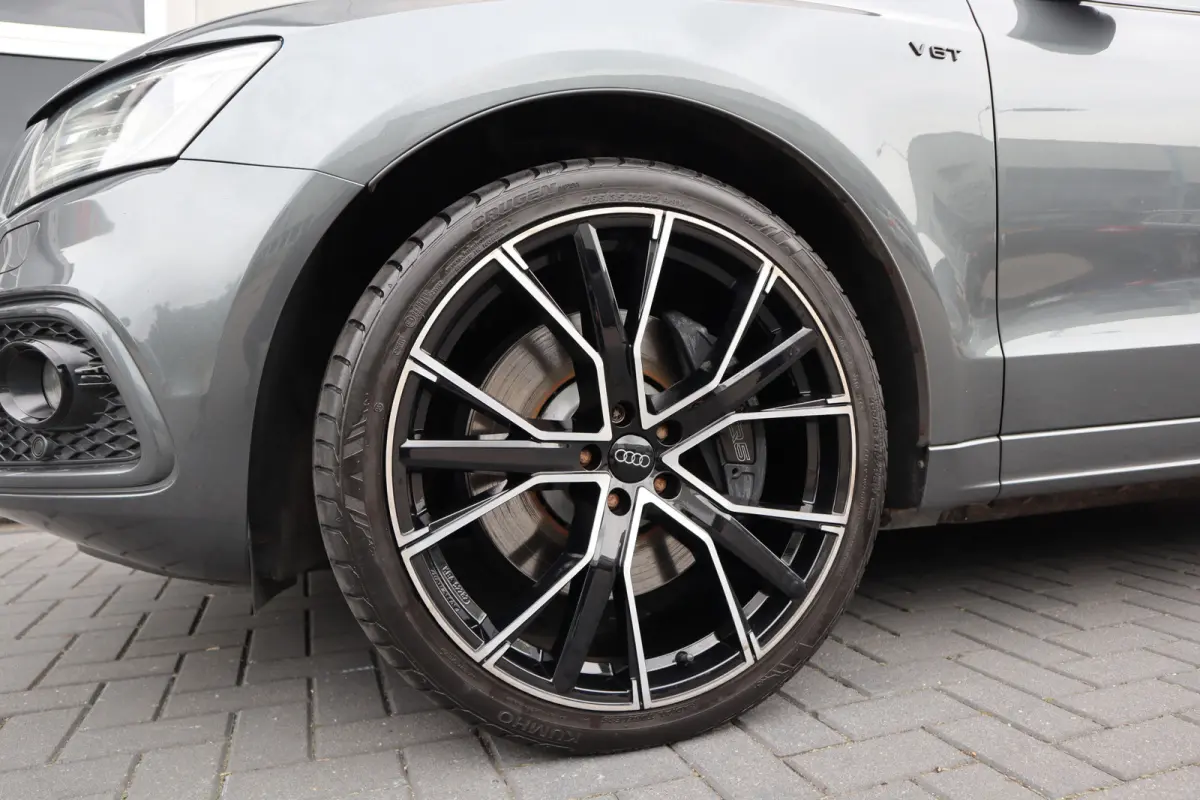 SQ5 3.0 TDI 313 pk SQ5 Quattro Pro Line S-Line / Nieuwstaat/ Carbon/ Pano-Dak/ Keyless/ B&O-Sound/ Bi-Xenon/ Stoel.Verw + Koeling/ Adap.Cruise/ 22'' LMV