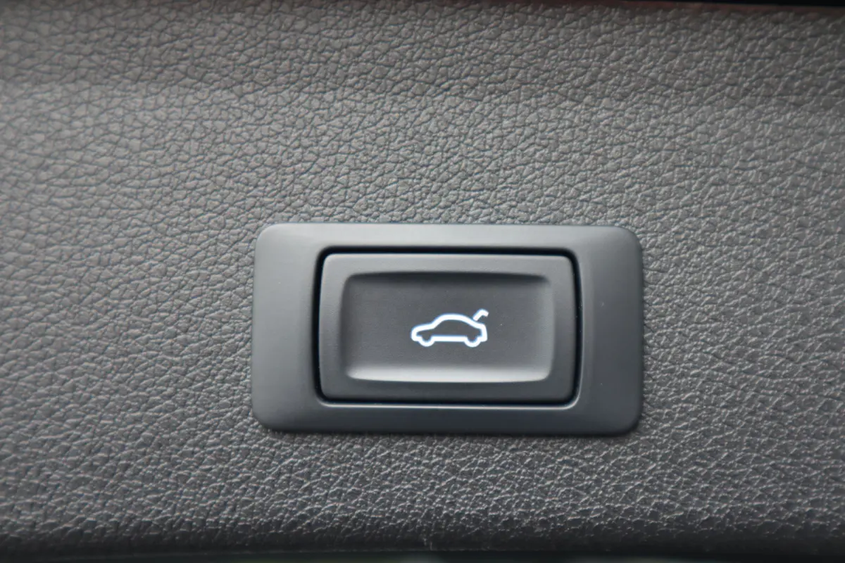 SQ5 3.0 TDI 313 pk SQ5 Quattro Pro Line S-Line / Nieuwstaat/ Carbon/ Pano-Dak/ Keyless/ B&O-Sound/ Bi-Xenon/ Stoel.Verw + Koeling/ Adap.Cruise/ 22'' LMV