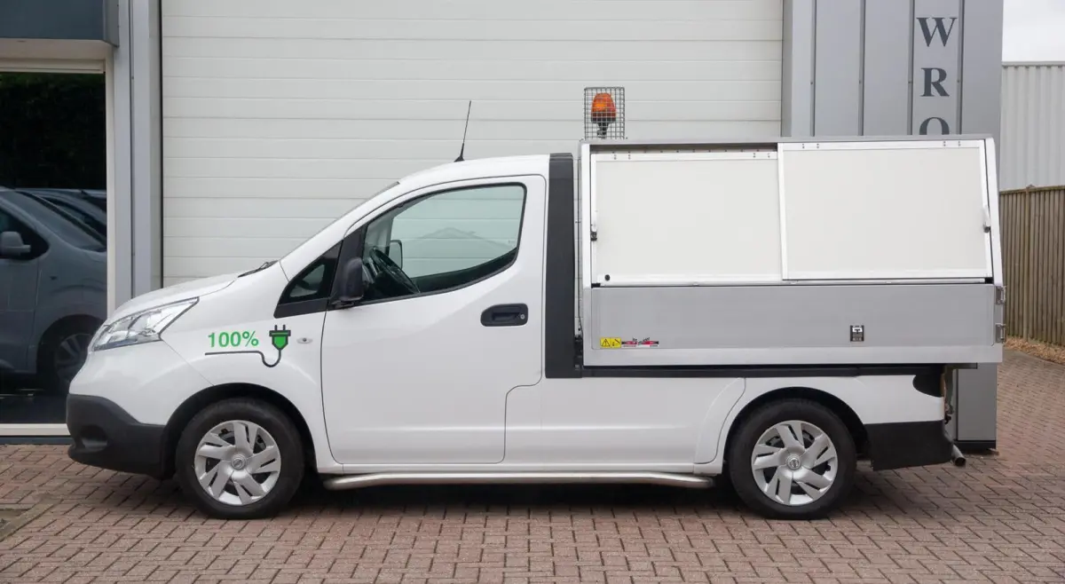 e-NV200 40 kWh Kipper Navi/Camera/44Dkm