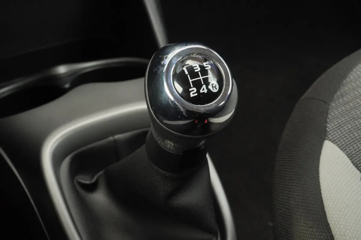 1.0 VVT-i x-play+Airco+Apple-careplay+camera+elek-pakket = ORIG/NL = TOP !!
