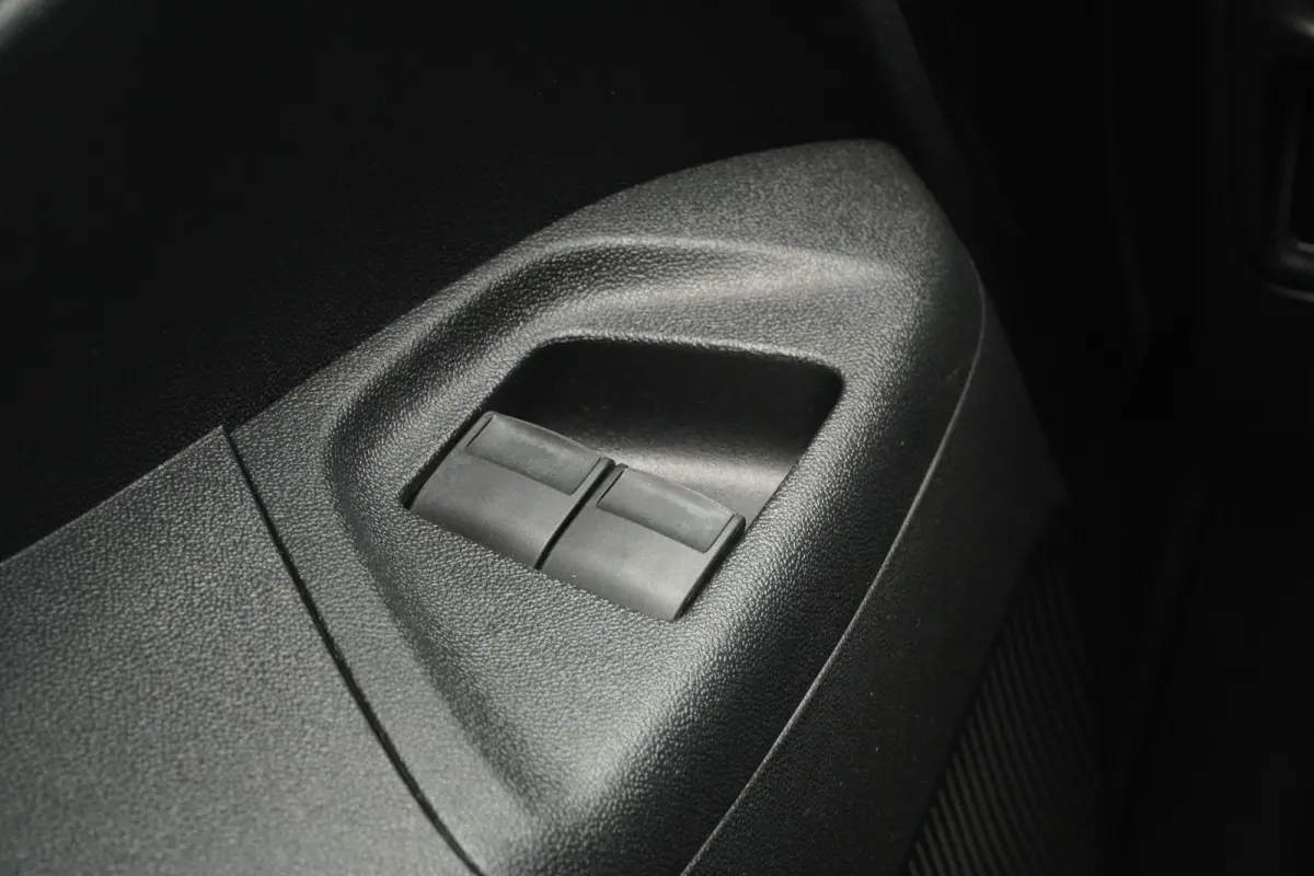 1.0 VVT-i x-play+Airco+Apple-careplay+camera+elek-pakket = ORIG/NL = TOP !!