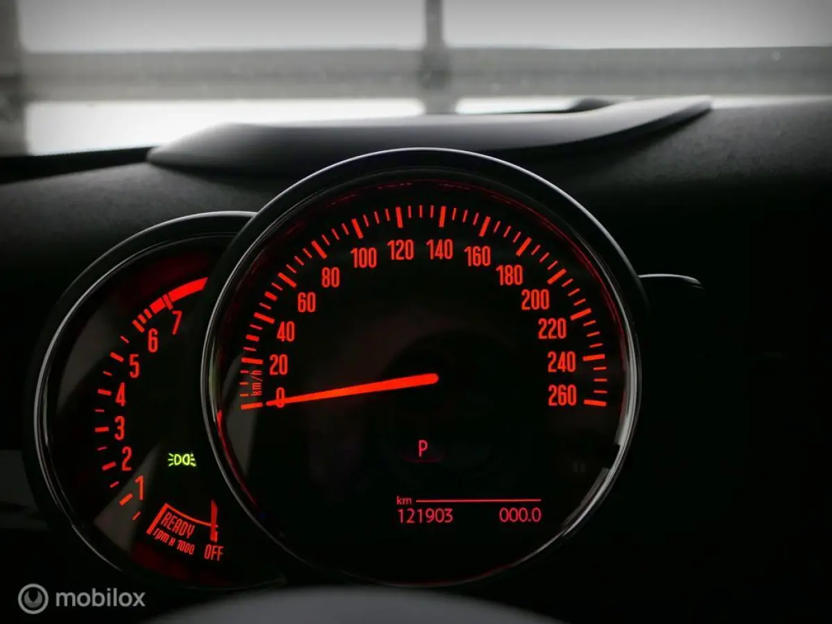 2.0 S Chili - 18" - leer - H/K - HUD - BTW auto