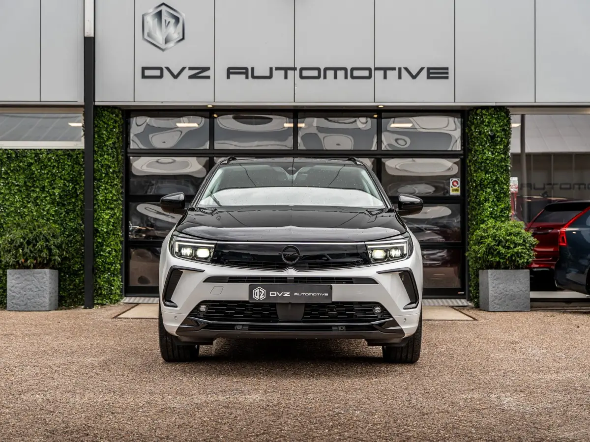 1.6 Turbo Plug-In Hybrid 4x4 300PK GSe | Two-Tone | Trekhaak | Winter Pack | BTW