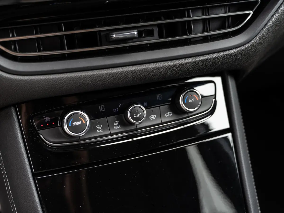 1.6 Turbo Plug-In Hybrid 4x4 300PK GSe | Two-Tone | Trekhaak | Winter Pack | BTW