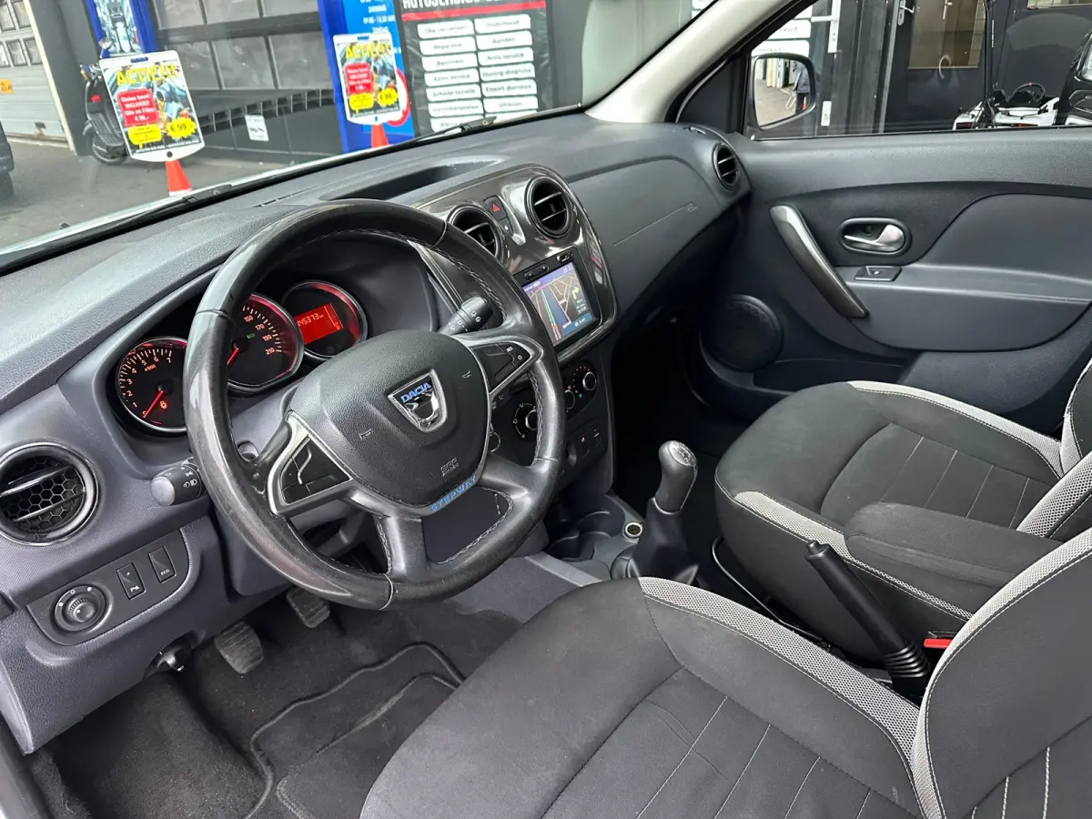0.9 TCe Stepway Navi Airco Camera PDC