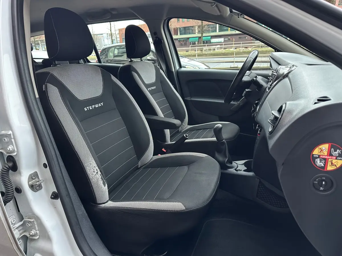 0.9 TCe Stepway Navi Airco Camera PDC