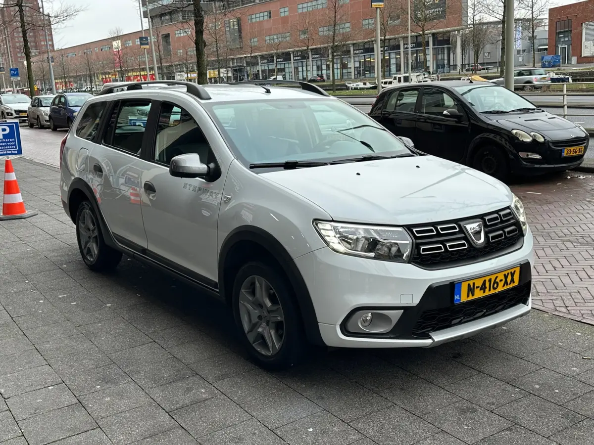 0.9 TCe Stepway Navi Airco Camera PDC