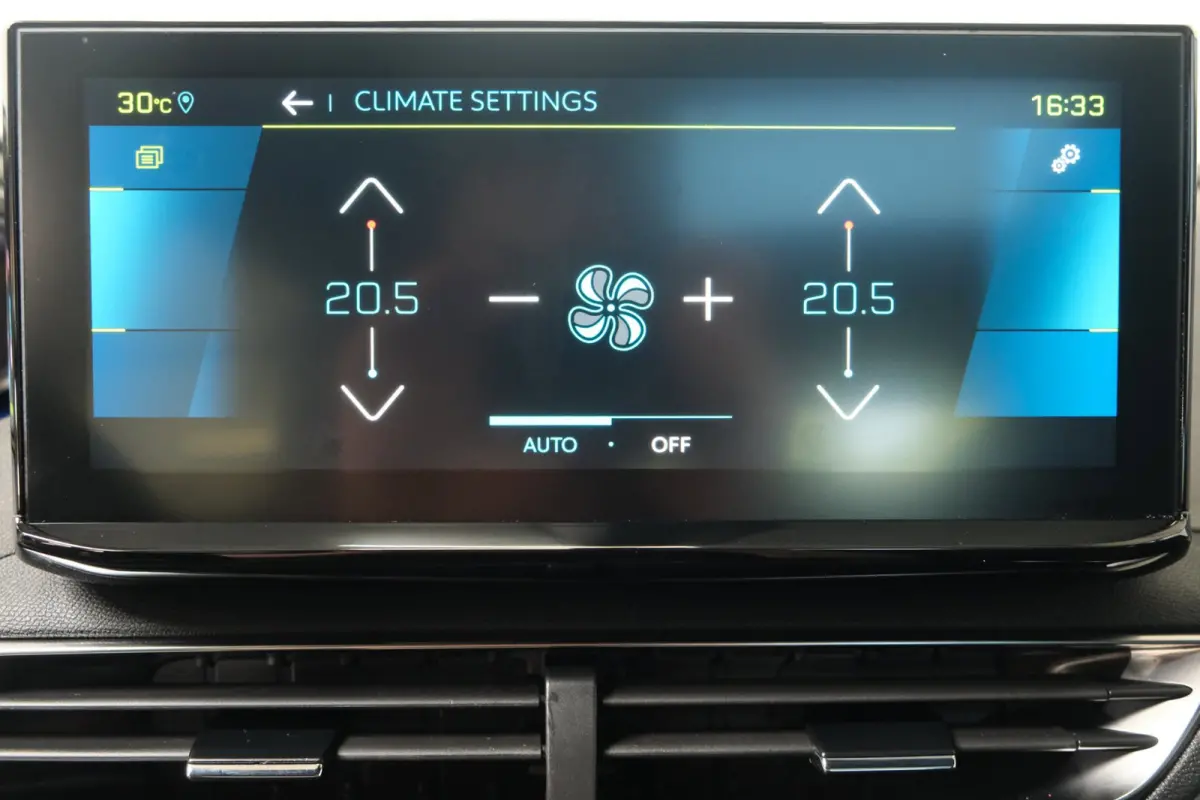 1.6 HYbrid 225 GT Automaat - N.A.P. Airco, Cruise, Camera, Virtual Display, Stoelverwarming.
