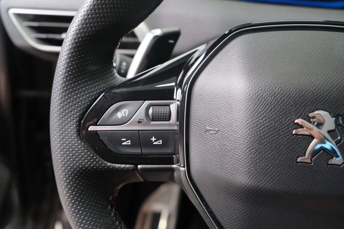 1.6 HYbrid 225 GT Automaat - N.A.P. Airco, Cruise, Camera, Virtual Display, Stoelverwarming.