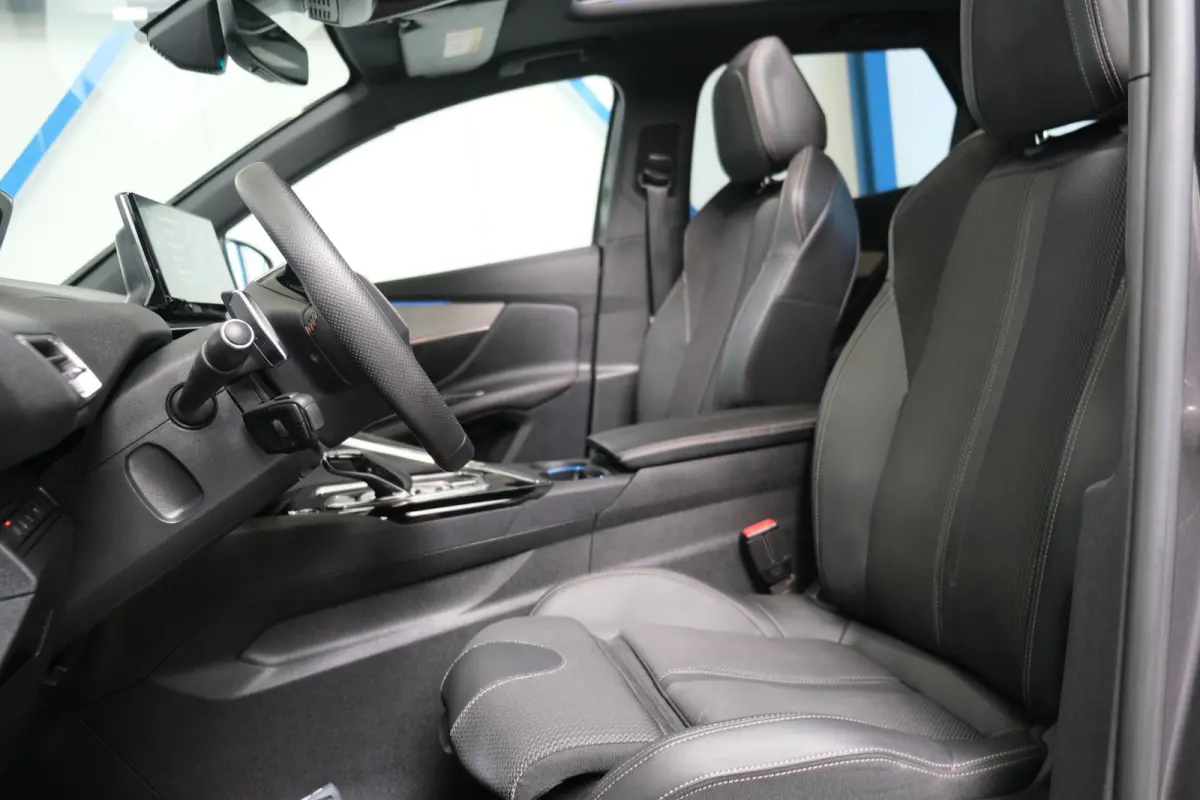 1.6 HYbrid 225 GT Automaat - N.A.P. Airco, Cruise, Camera, Virtual Display, Stoelverwarming.