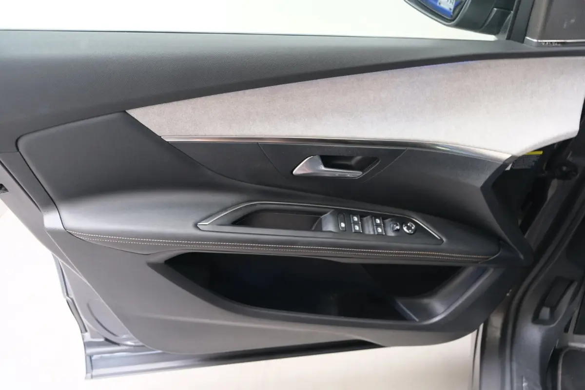 1.6 HYbrid 225 GT Automaat - N.A.P. Airco, Cruise, Camera, Virtual Display, Stoelverwarming.