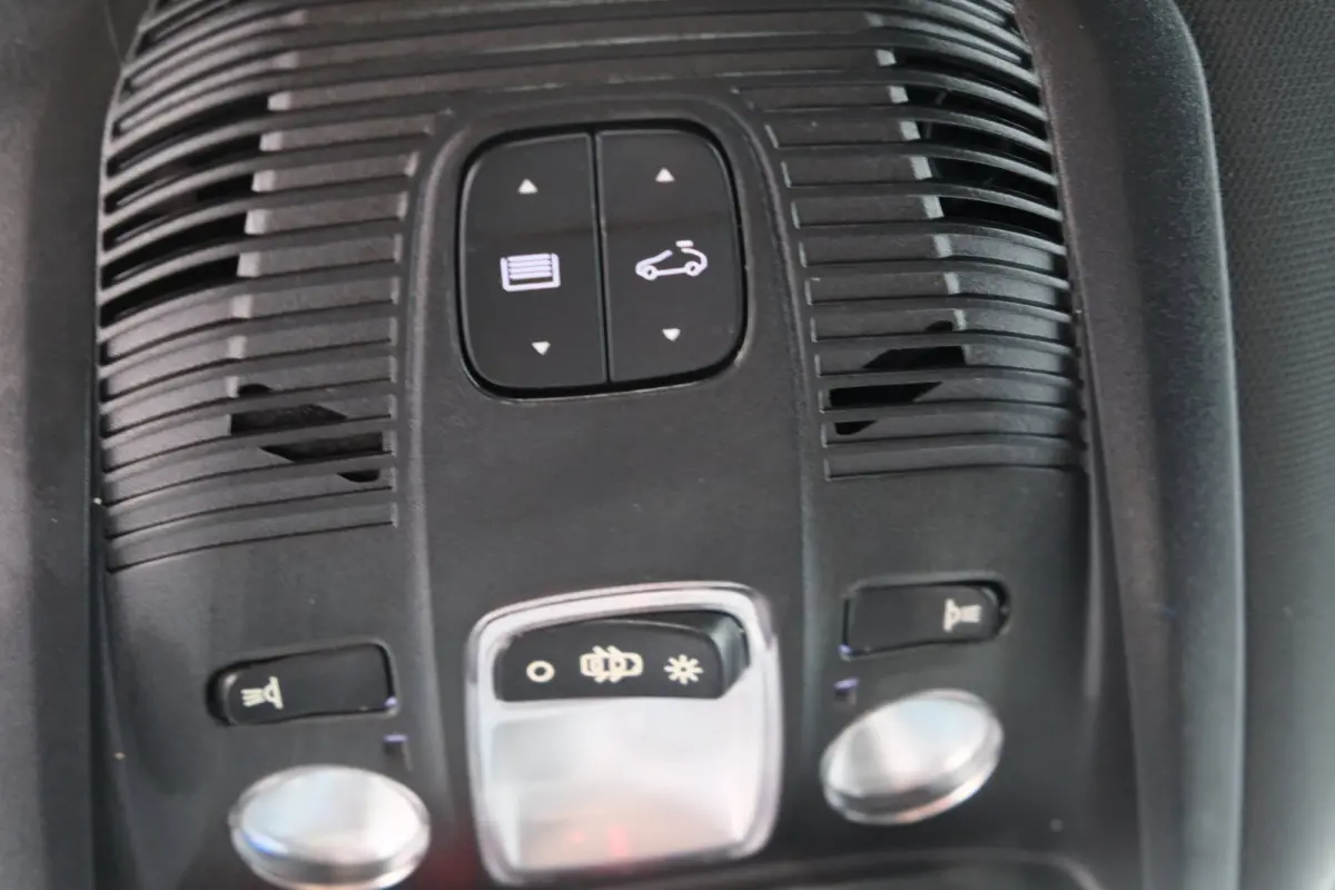 1.6 HYbrid 225 GT Automaat - N.A.P. Airco, Cruise, Camera, Virtual Display, Stoelverwarming.