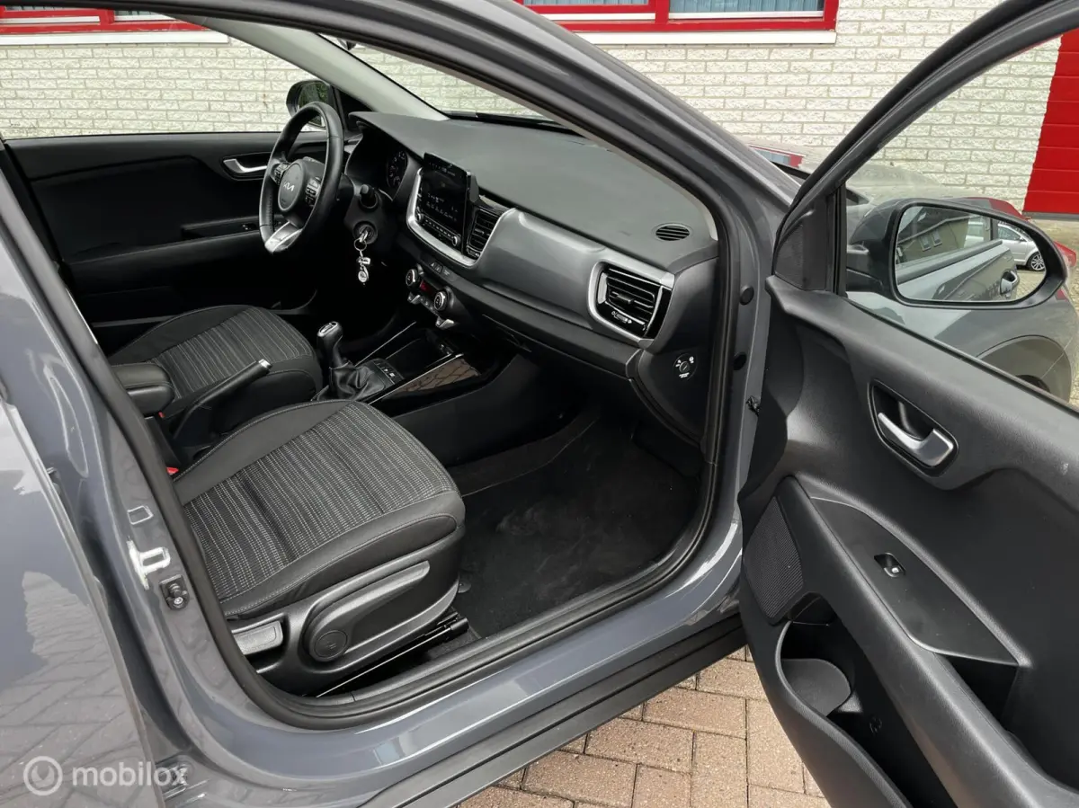 1.0 T-GDi MHEV NAVI / CAMERA / CRUISE