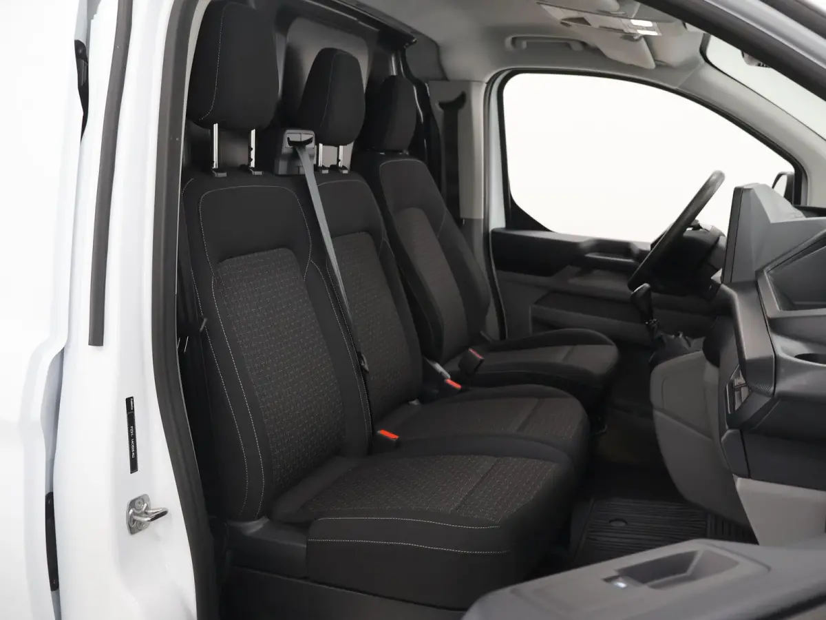300 | 2.0 TDCI | L2 H1 | TREND | NAVIGATIE | PARKEERCAMERA | CRUISE CONTROL | APPLE CARPLAY | 3-ZITS |