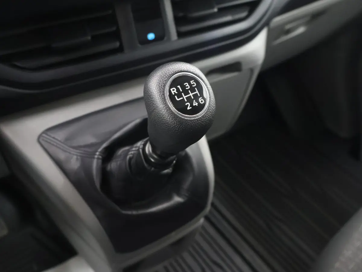 300 | 2.0 TDCI | L2 H1 | TREND | NAVIGATIE | PARKEERCAMERA | CRUISE CONTROL | APPLE CARPLAY | 3-ZITS |