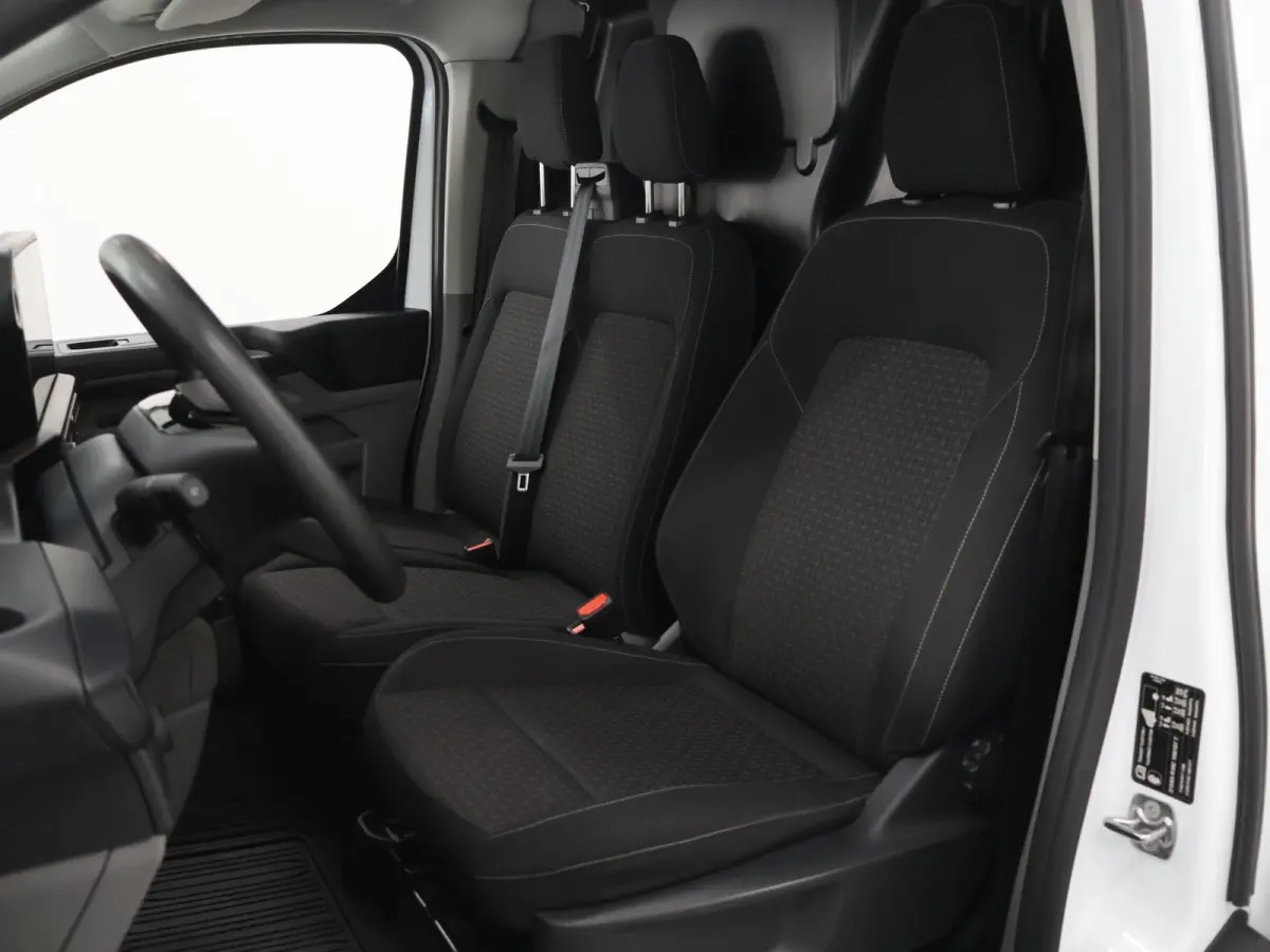 300 | 2.0 TDCI | L2 H1 | TREND | NAVIGATIE | PARKEERCAMERA | CRUISE CONTROL | APPLE CARPLAY | 3-ZITS |