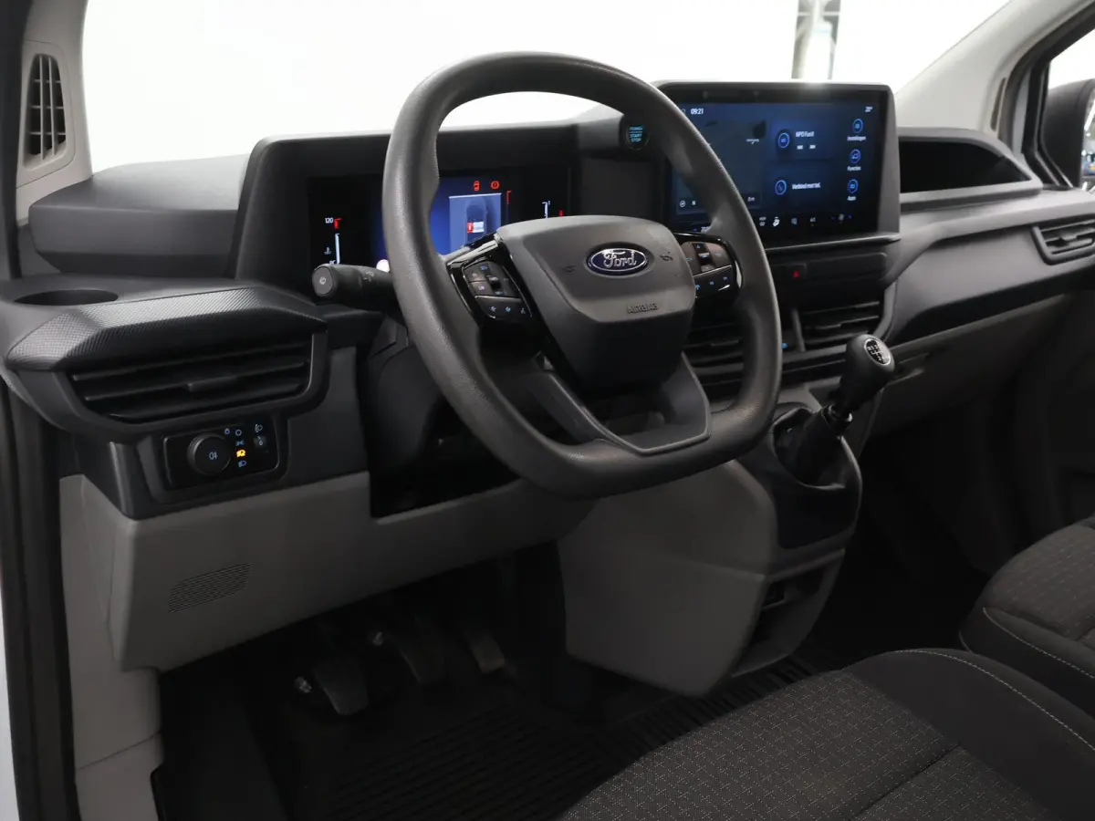 300 | 2.0 TDCI | L2 H1 | TREND | NAVIGATIE | PARKEERCAMERA | CRUISE CONTROL | APPLE CARPLAY | 3-ZITS |