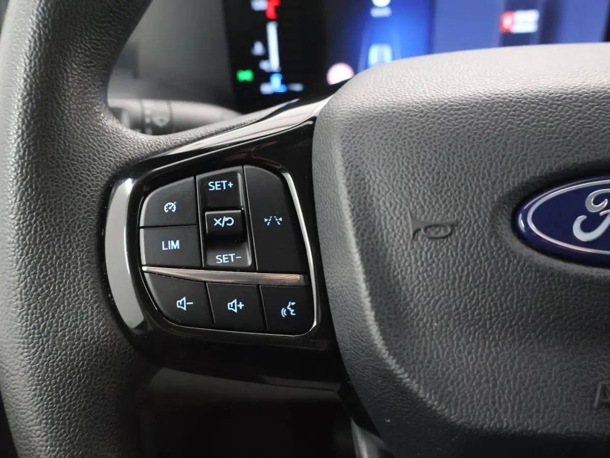 300 | 2.0 TDCI | L2 H1 | TREND | NAVIGATIE | PARKEERCAMERA | CRUISE CONTROL | APPLE CARPLAY | 3-ZITS |