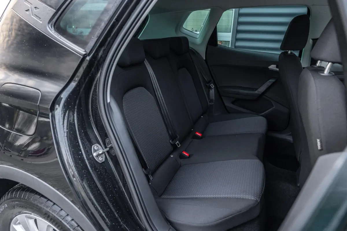1.0 EcoTSI 95pk Style Business Connect | Apple Carplay/Android Auto | Stoelverwarming