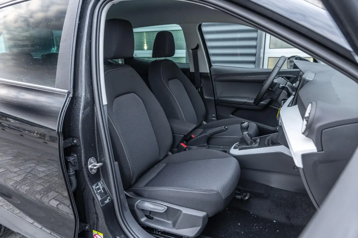 1.0 EcoTSI 95pk Style Business Connect | Apple Carplay/Android Auto | Stoelverwarming