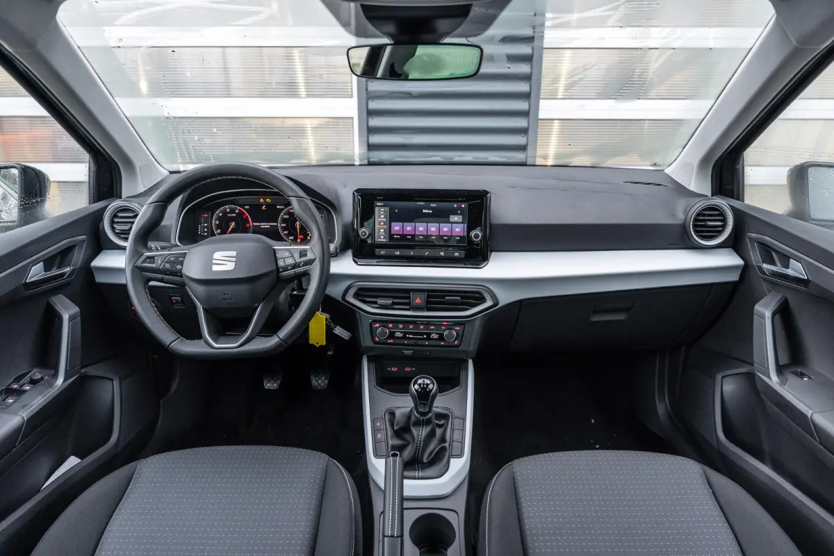 1.0 EcoTSI 95pk Style Business Connect | Apple Carplay/Android Auto | Stoelverwarming