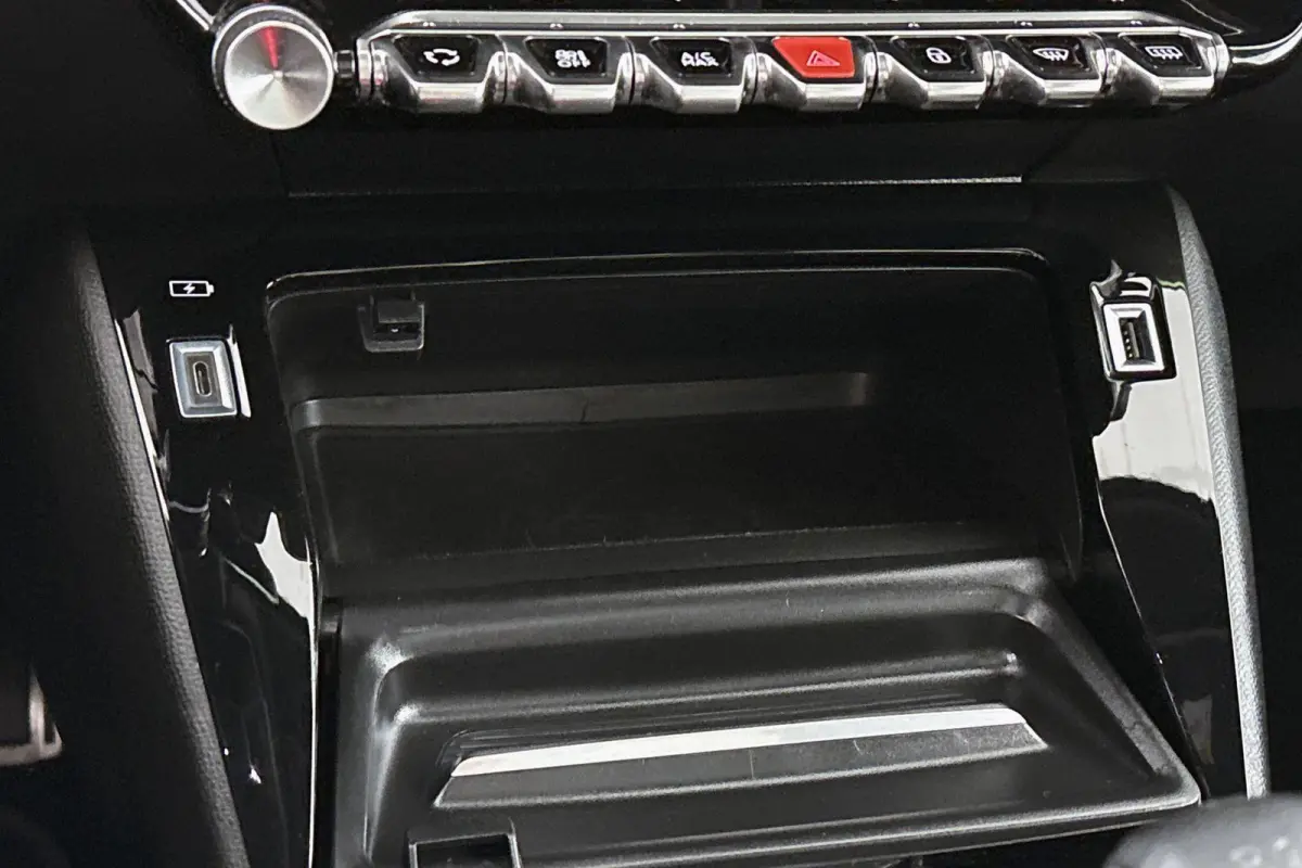 1.2 PureTech GT Pack Panoramadak Stoelverwarming Achteruitrijcamera Dodehoek