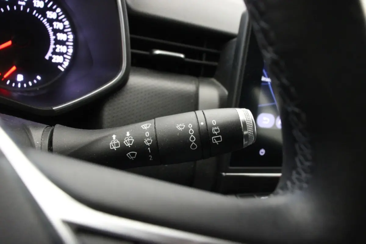 1.0 TCe Zen - Carplay, Navi, Cruise