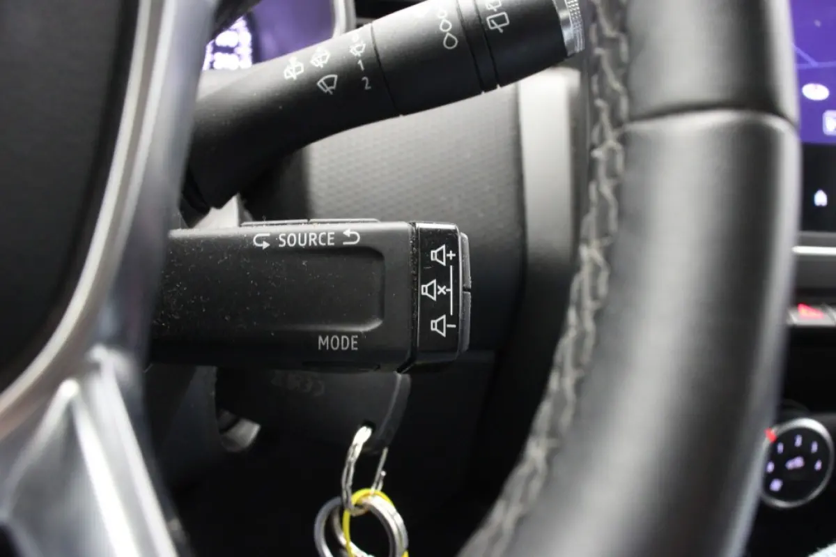 1.0 TCe Zen - Carplay, Navi, Cruise