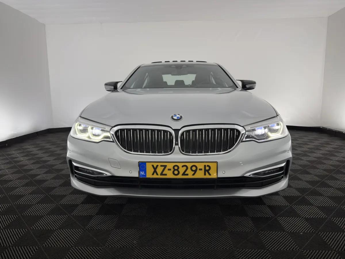 530e iPerformance High Executive (Plug-in) Aut.*PANO | LEATHER | FULL-LED | TOPVIEW | KEYLESS | HARMAN/KARDON | BLINDSPOT | MEMORY-PACK | HEATED-COMFORTSEATS | DIGI-COCKPIT | AMBIENTLIGHT | 