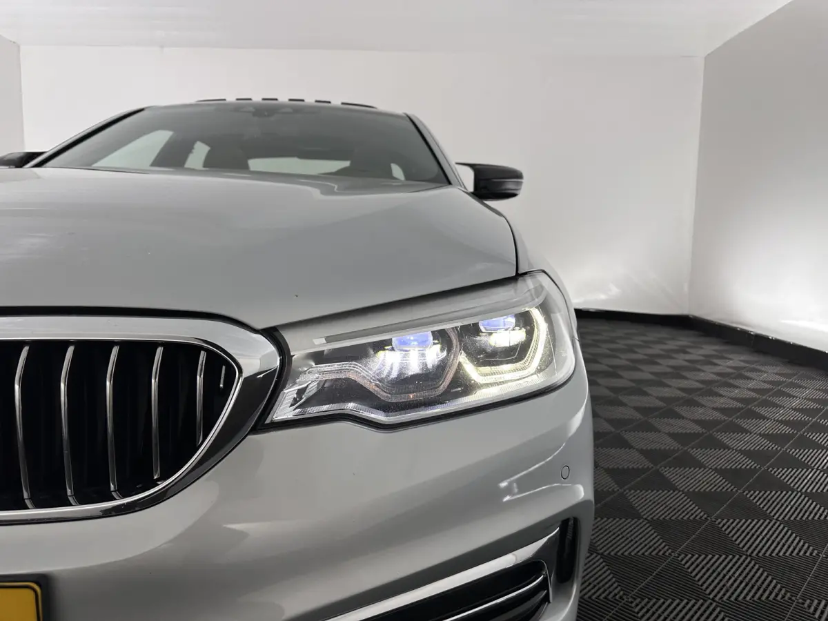530e iPerformance High Executive (Plug-in) Aut.*PANO | LEATHER | FULL-LED | TOPVIEW | KEYLESS | HARMAN/KARDON | BLINDSPOT | MEMORY-PACK | HEATED-COMFORTSEATS | DIGI-COCKPIT | AMBIENTLIGHT | 