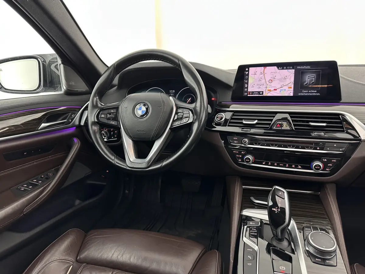 530e iPerformance High Executive (Plug-in) Aut.*PANO | LEATHER | FULL-LED | TOPVIEW | KEYLESS | HARMAN/KARDON | BLINDSPOT | MEMORY-PACK | HEATED-COMFORTSEATS | DIGI-COCKPIT | AMBIENTLIGHT | 