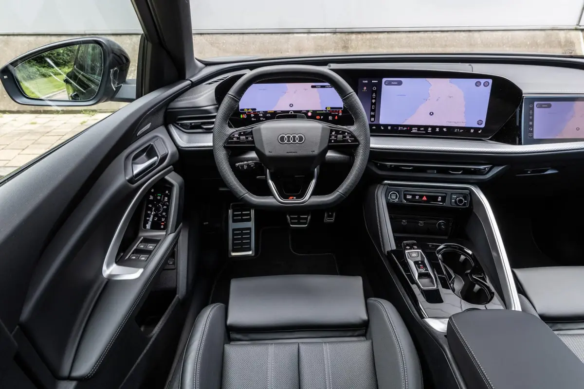 2.0 TFSI e-hybrid quattro S edition Competition | Winter Pakket | Mmi Experience Plus | B&O Sound