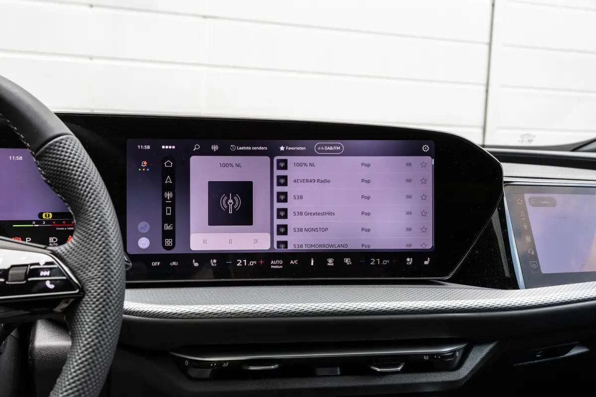 2.0 TFSI e-hybrid quattro S edition Competition | Winter Pakket | Mmi Experience Plus | B&O Sound