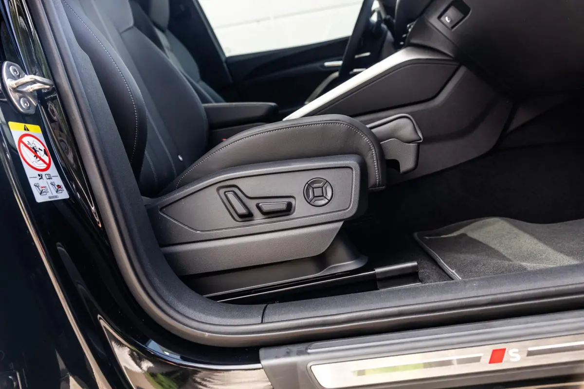 2.0 TFSI e-hybrid quattro S edition Competition | Winter Pakket | Mmi Experience Plus | B&O Sound