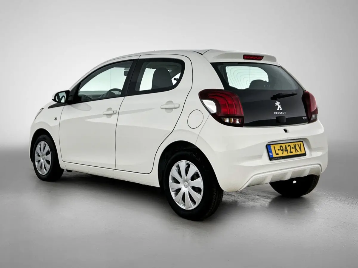 Active 1.0 e-VTi 72pk | Lage kilometerstand! | Airco | Elektrische ramen | Centrale portiervergrendeling | DAB+ radio | Bluetooth | Radio/MP3 speler met stuurbediening | Zuinig en voordelig 