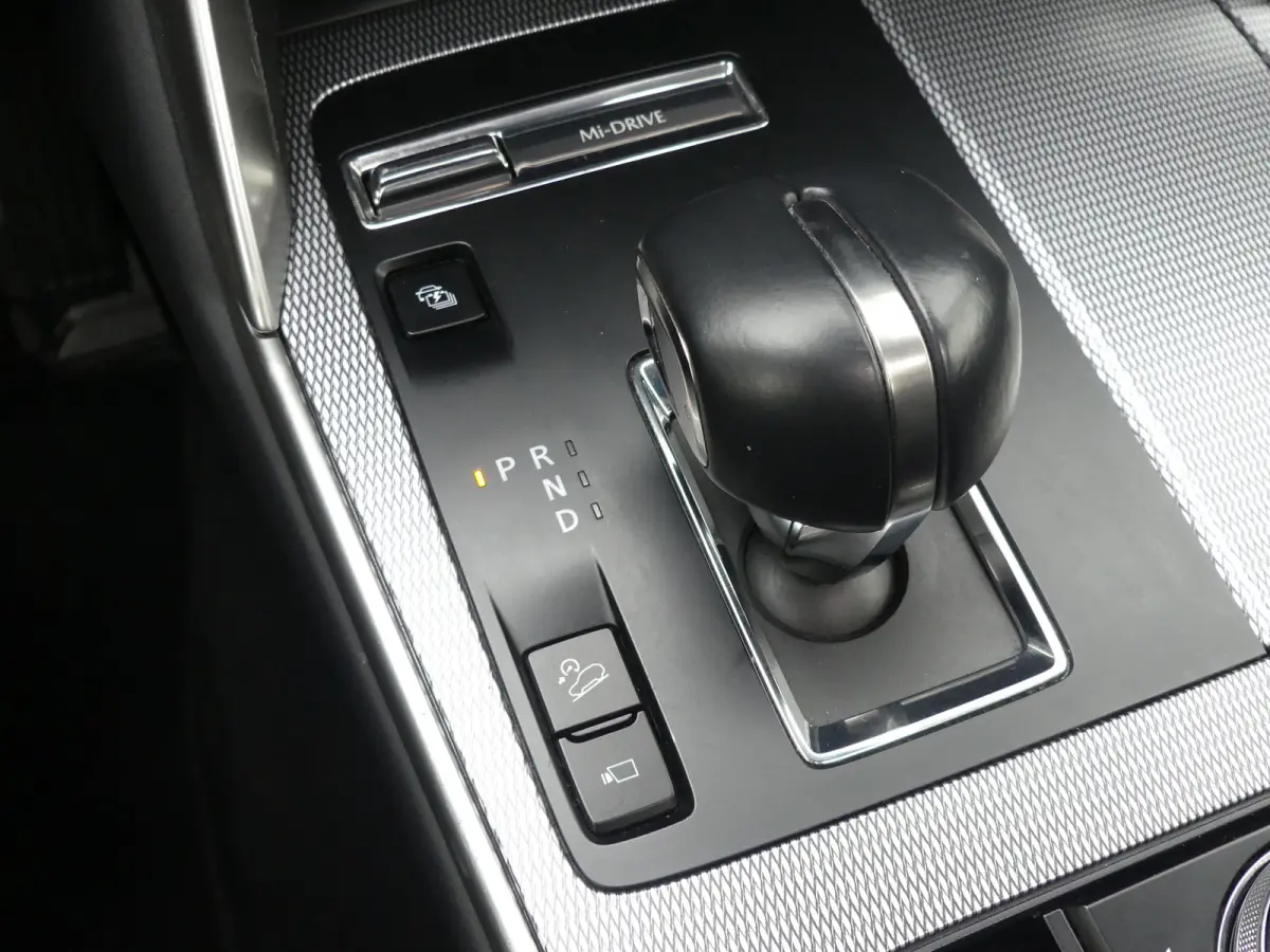 2.5 e-SkyActiv PHEV Homura | PANORAMADAK | ADAPTIVE CRUISE | CAMERA V+A | 360 CAMERA | STUUR+STOELVERWARMING | STOELVENTILATIE | PARKEERSENSOREN V+A | ELEKTRISCHE ACHTERKLEP | HEAD-UP | NAVI