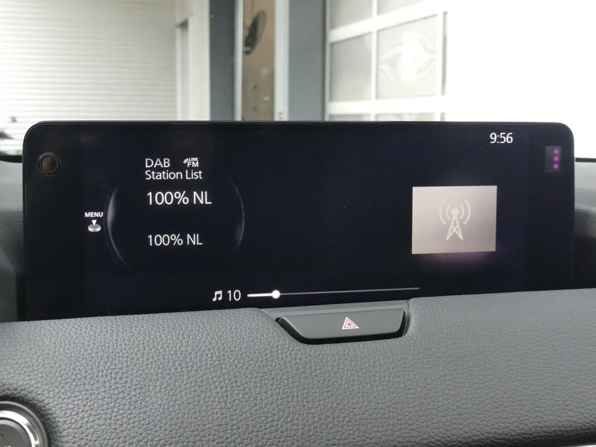 2.5 e-SkyActiv PHEV Homura | PANORAMADAK | ADAPTIVE CRUISE | CAMERA V+A | 360 CAMERA | STUUR+STOELVERWARMING | STOELVENTILATIE | PARKEERSENSOREN V+A | ELEKTRISCHE ACHTERKLEP | HEAD-UP | NAVI