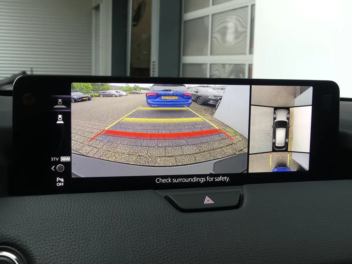 2.5 e-SkyActiv PHEV Homura | PANORAMADAK | ADAPTIVE CRUISE | CAMERA V+A | 360 CAMERA | STUUR+STOELVERWARMING | STOELVENTILATIE | PARKEERSENSOREN V+A | ELEKTRISCHE ACHTERKLEP | HEAD-UP | NAVI
