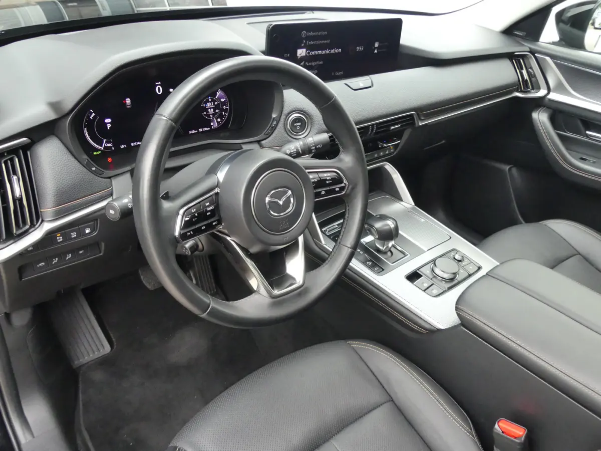 2.5 e-SkyActiv PHEV Homura | PANORAMADAK | ADAPTIVE CRUISE | CAMERA V+A | 360 CAMERA | STUUR+STOELVERWARMING | STOELVENTILATIE | PARKEERSENSOREN V+A | ELEKTRISCHE ACHTERKLEP | HEAD-UP | NAVI